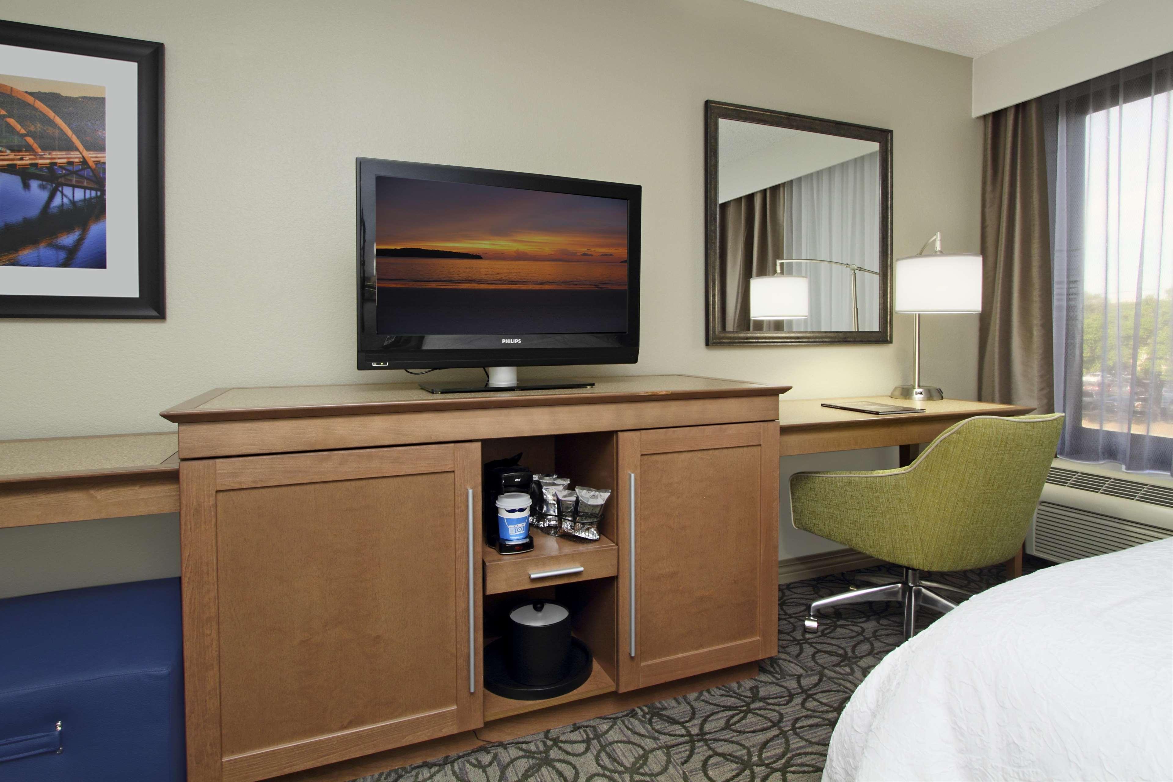 Hampton By Hilton Austin South - I-35 & Ben White Hotel Eksteriør billede