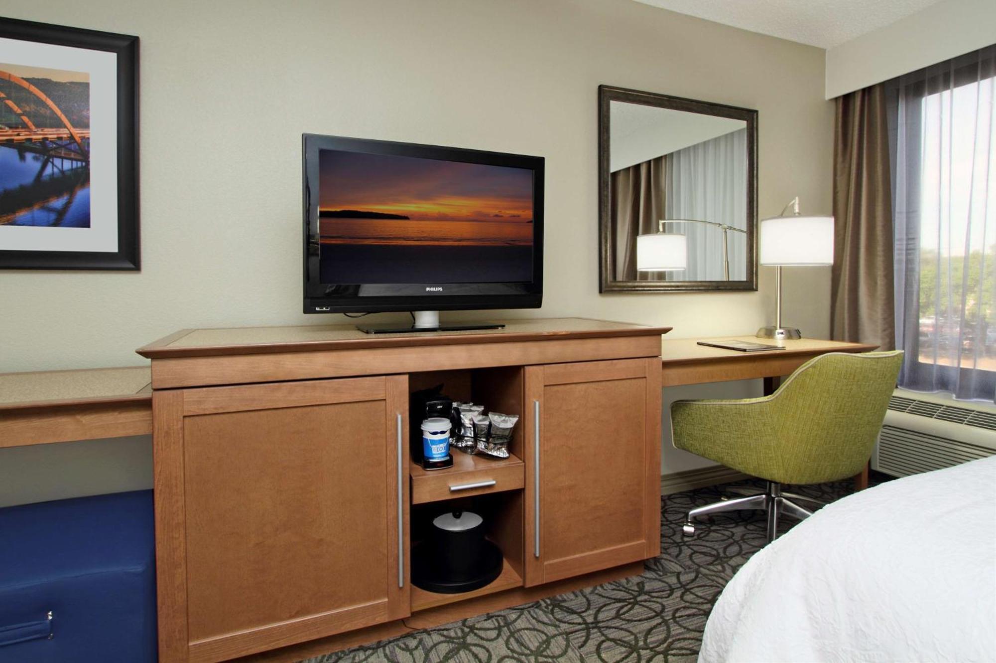 Hampton By Hilton Austin South - I-35 & Ben White Hotel Eksteriør billede